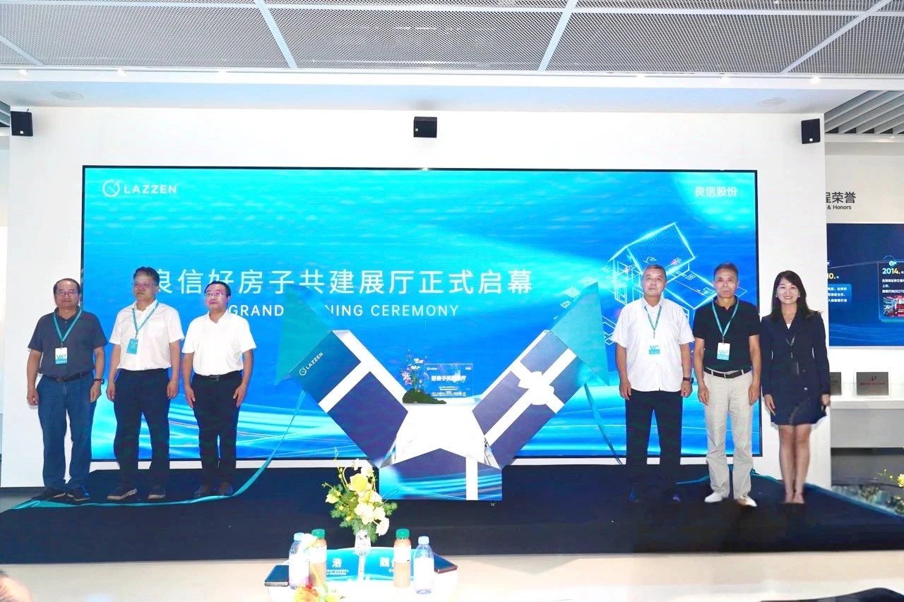 1752461813451843.jpg 9ef728e8-b329-4c20-a049-6eda1044b4dc.jpg