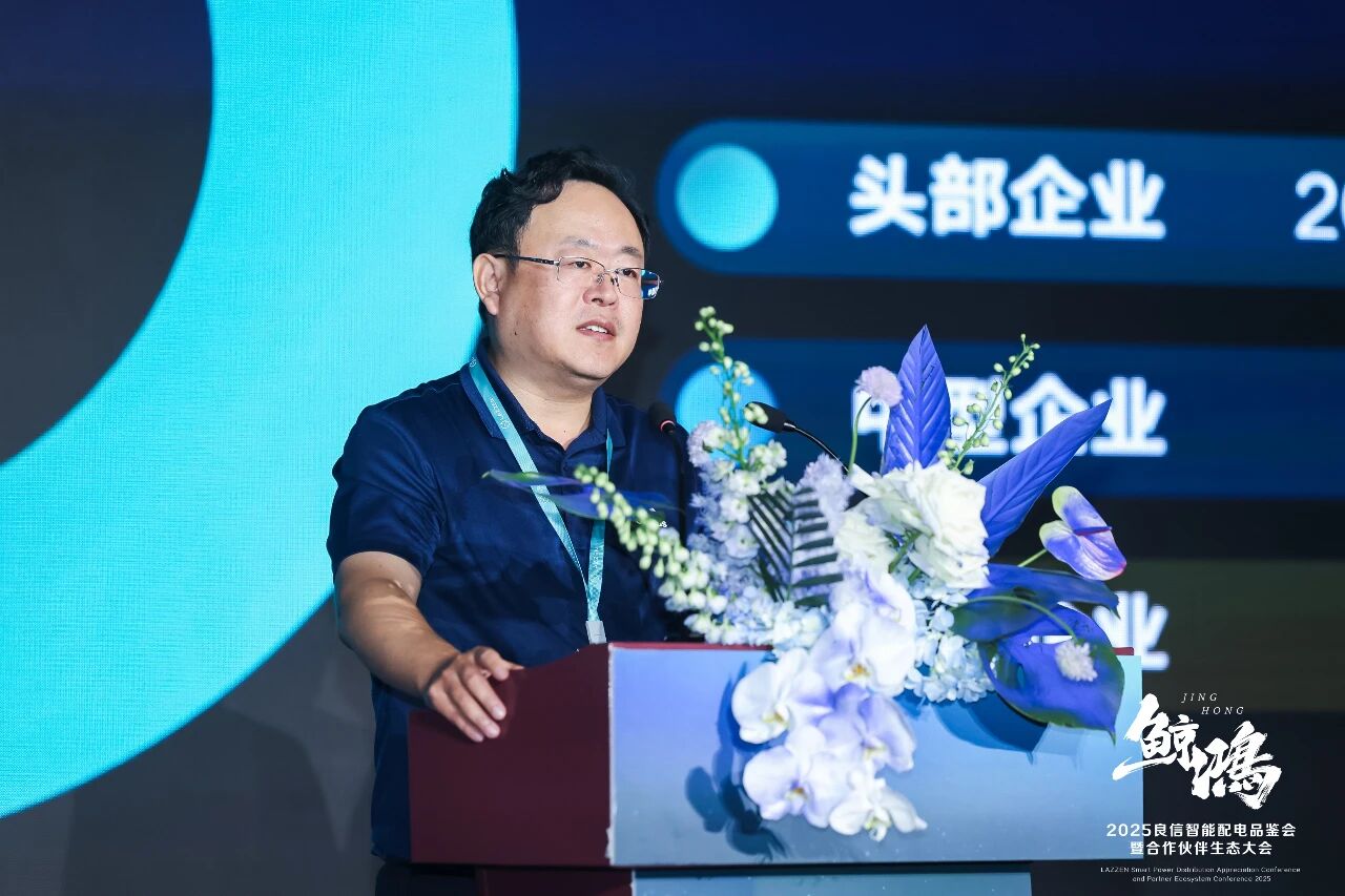 1759021088518083.jpg 388f1703-027d-44d0-bb1d-24efdb16a47e.jpg